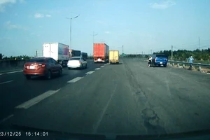 Lẻn vào cao tốc TP.HCM – Trung Lương để cướp giật tài sản 